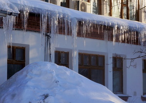 Сосульки, сугробы...